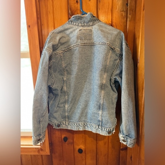 VINTAGE Levi's‎ Jean Jacket#70507-4890 Light Wash Classic Denim - Picture 2 of 5